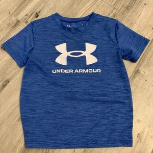 Boys Blue Under Armour Athletic Shirt Size 5